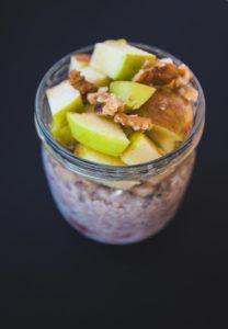 Overnight Oats: Winterlich mit Apfel