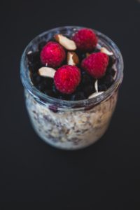 Overnight Oats: Mit Beeren