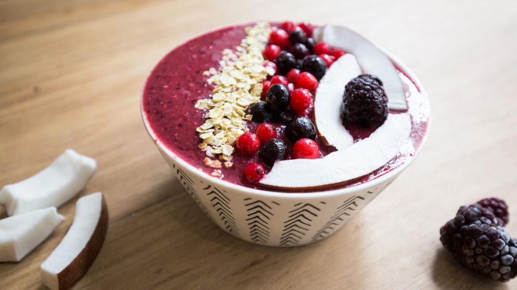 Smoothie Bowl mit Kurkuma