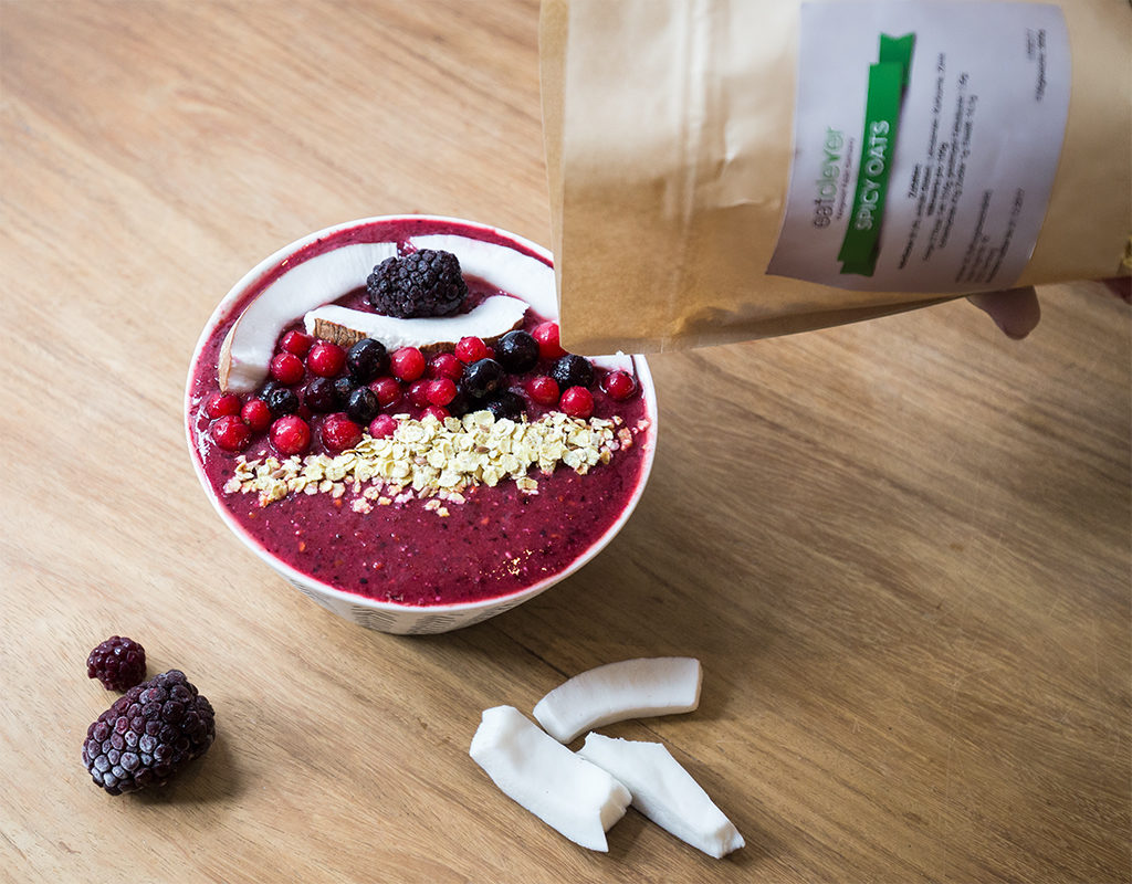 Beerige Smoothie Bowl mit Kurkuma