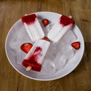 Erdbeer Kokos Popsicle