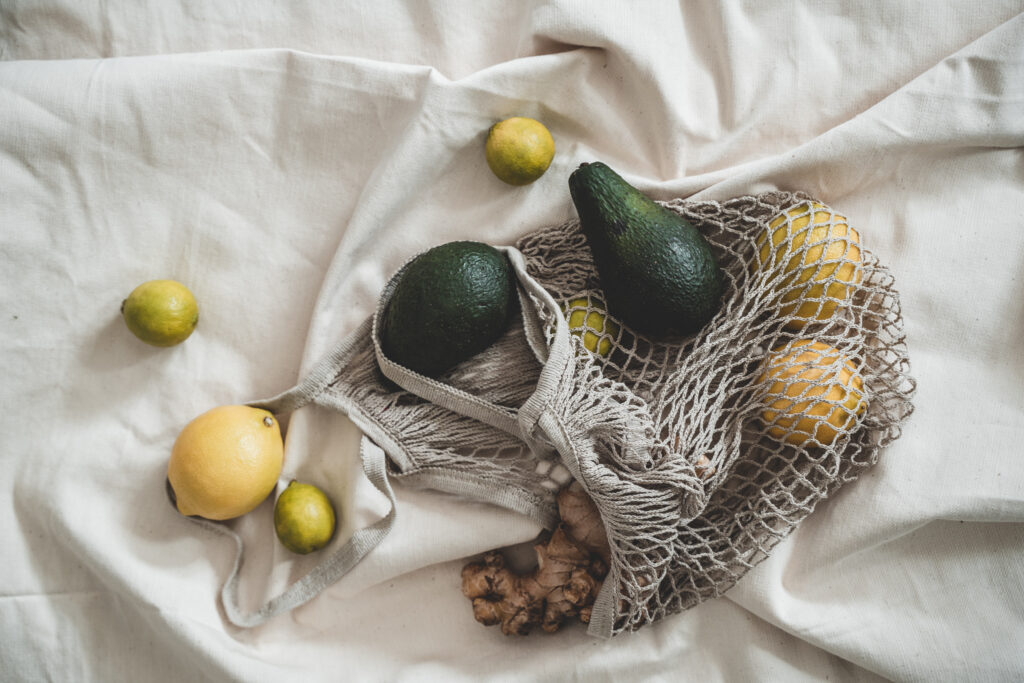Ein Essential für Nachhaltigkeit im Alltag: Ein Obst- und Gemüsenetz für unverpackte Lebensmittel
