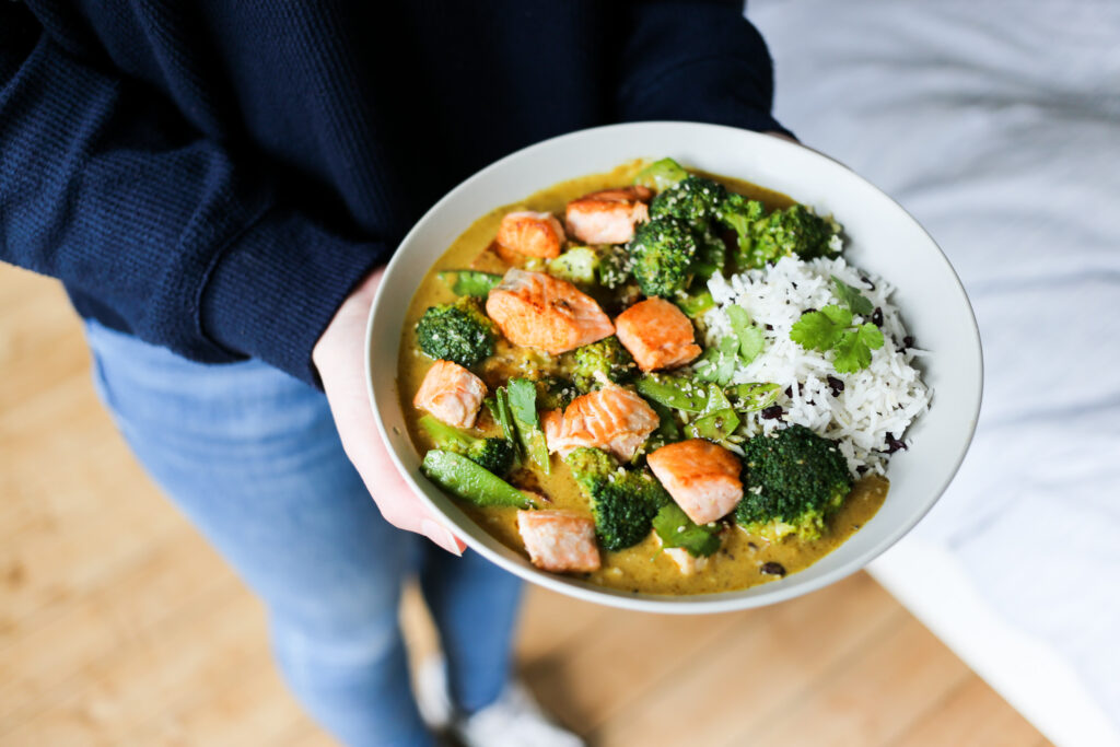 Curry mit Kokosmilch bei taste&soul: Green Lemongrass Salmon Curry